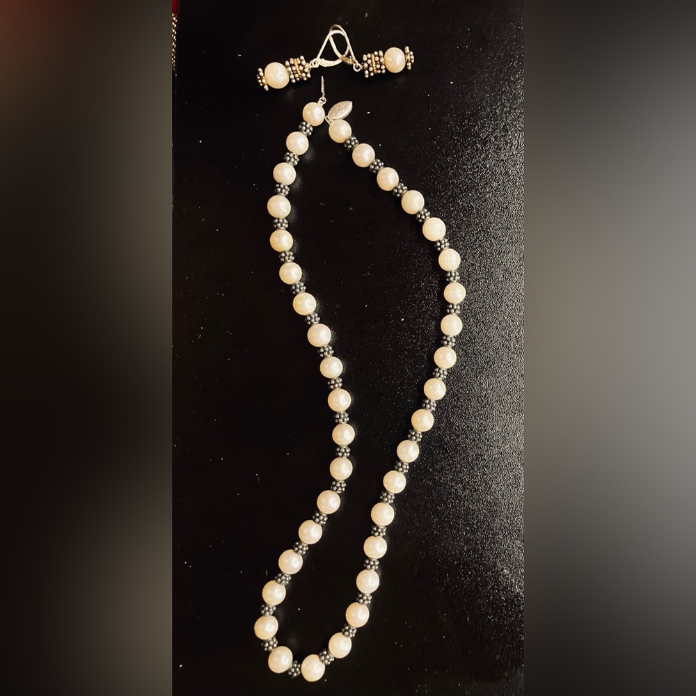 Elegant Pearl Necklace and earrings